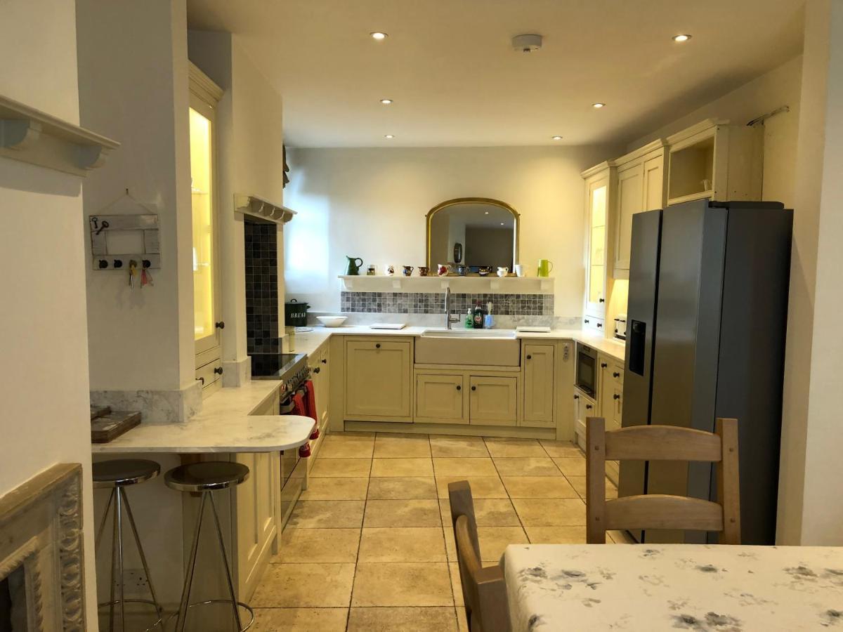 Lauras Townhouse Apartments Lansdown Slope Townhouse Bath Kültér fotó